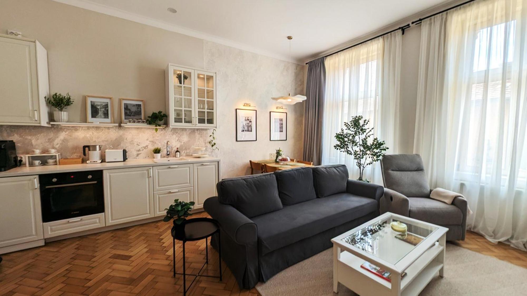In Historic Center, Quiet Area, Ac Appartement *