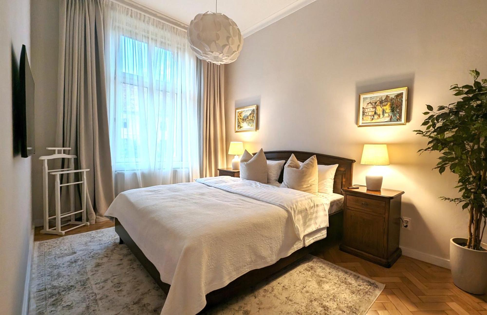 Appartement In Historic Center, Quiet Area, Ac