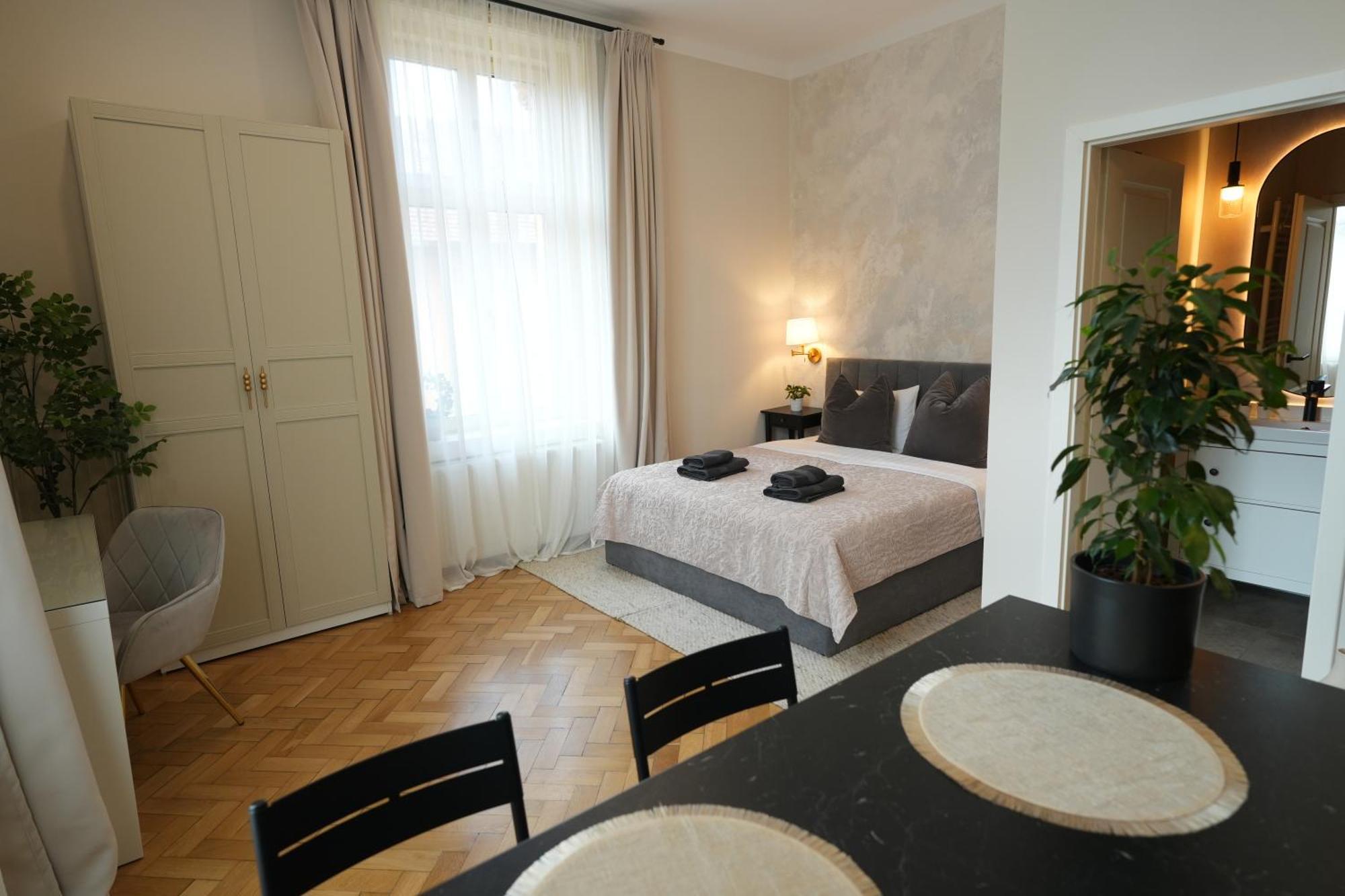 Apartment In Historic Center, Quiet Area, Ac Sibiu