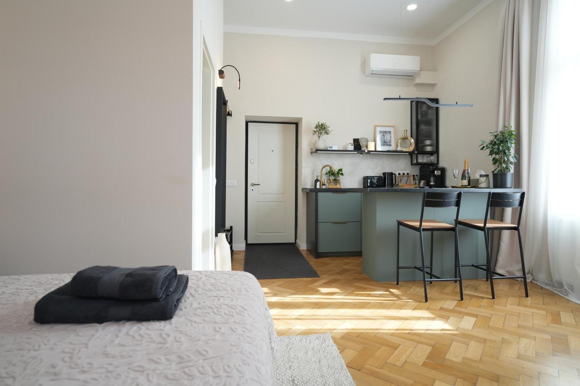 In Historic Center, Quiet Area, Ac Appartement